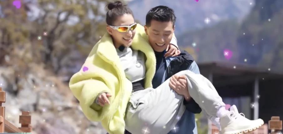 跳动的旋转球